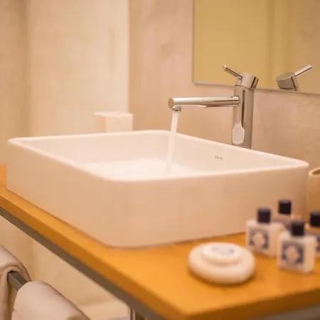 Lejlighed Paraiso Garden Suite--- Spacious & Downtown