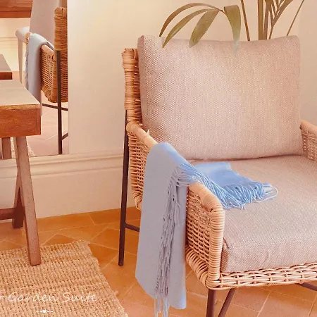 Paraíso Garden Suite--- Spacious&downtown *